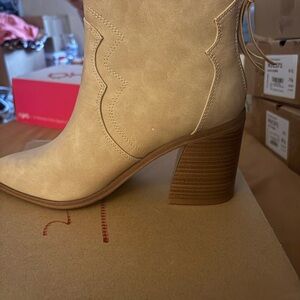 Women's Cream Western Ankle Boots